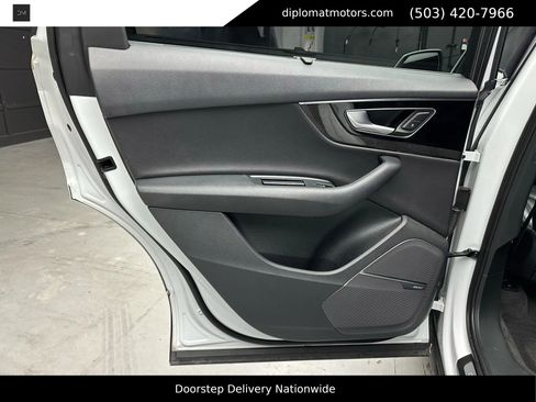 Used 2018 Audi Q7 3.0T Prestige w/ Prestige Package image 38