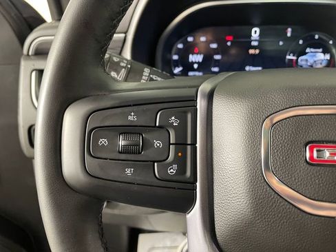 Used 2023 GMC Yukon SLT w/ SLT Luxury Package AWD/4WD image 11