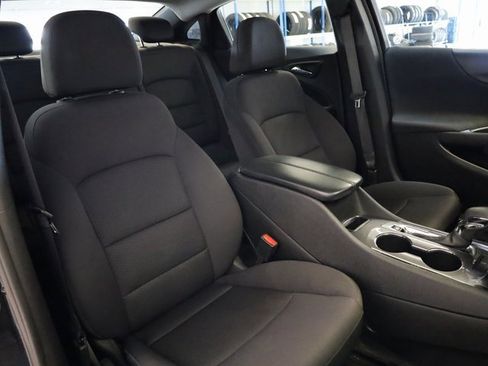 Used 2023 Chevrolet Malibu LT image 6