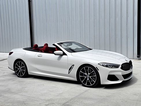 Used 2022 BMW M850i xDrive Convertible AWD/4WD image 2