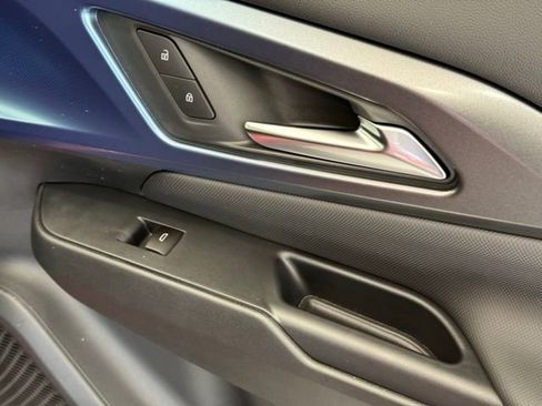 New 2026 Chevrolet Equinox EV LT image 22