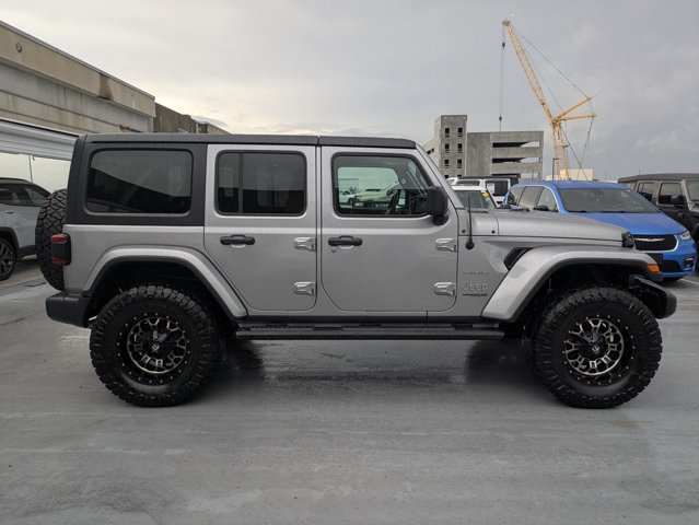 Used 2019 Jeep Wrangler Unlimited Sahara AWD/4WD image 2
