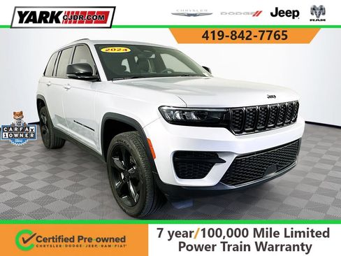 Certified 2024 Jeep Grand Cherokee Altitude AWD/4WD image 1