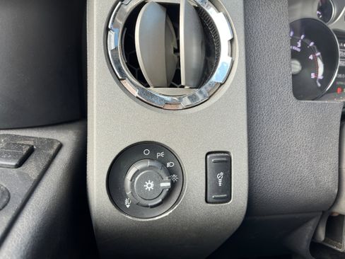 Used 2011 Ford F350 Lariat w/ Lariat Ultimate Pkg image 23