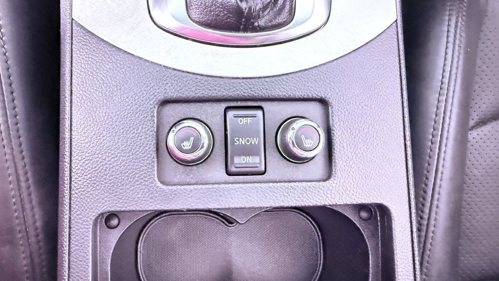 Used 2009 INFINITI G37 x Sedan w/ Premium Pkg AWD/4WD image 13