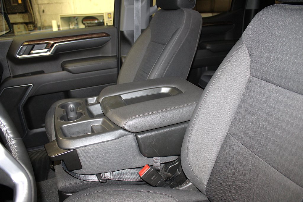 Used 2023 GMC Sierra 1500 SLE AWD/4WD image 25