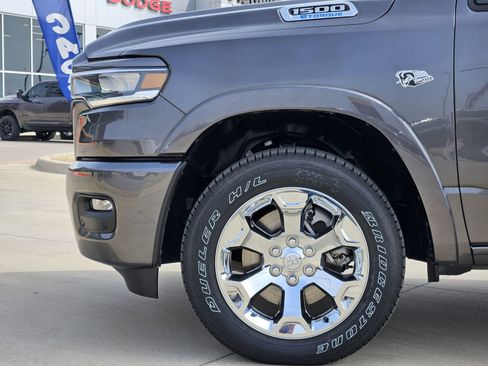 Used 2026 RAM 1500 4x4 Crew Cab image 11