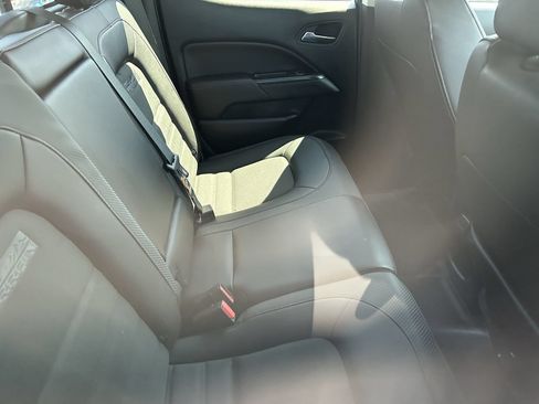 Used 2018 GMC Canyon All Terrain w/ Trailering Package AWD/4WD image 12