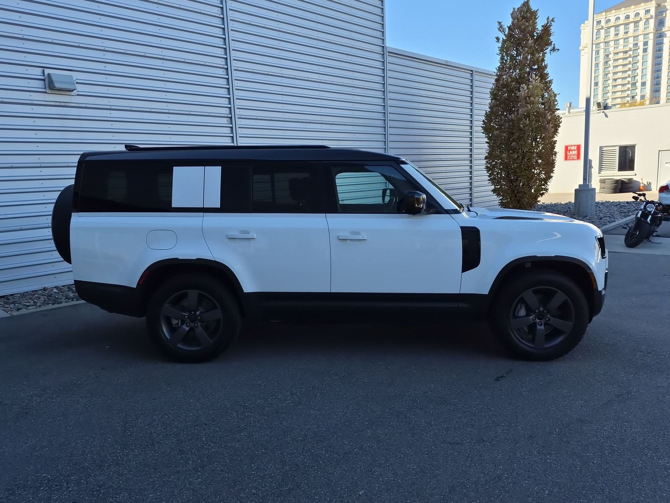 Used 2026 Land Rover Defender 130 S AWD/4WD image 5