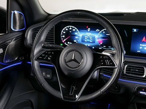 Used 2024 Mercedes-Benz Maybach GLS 600 4MATIC image 12