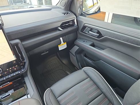New 2026 GMC Yukon AT4 Ultimate w/ LPO, Floor Liner Package image 14
