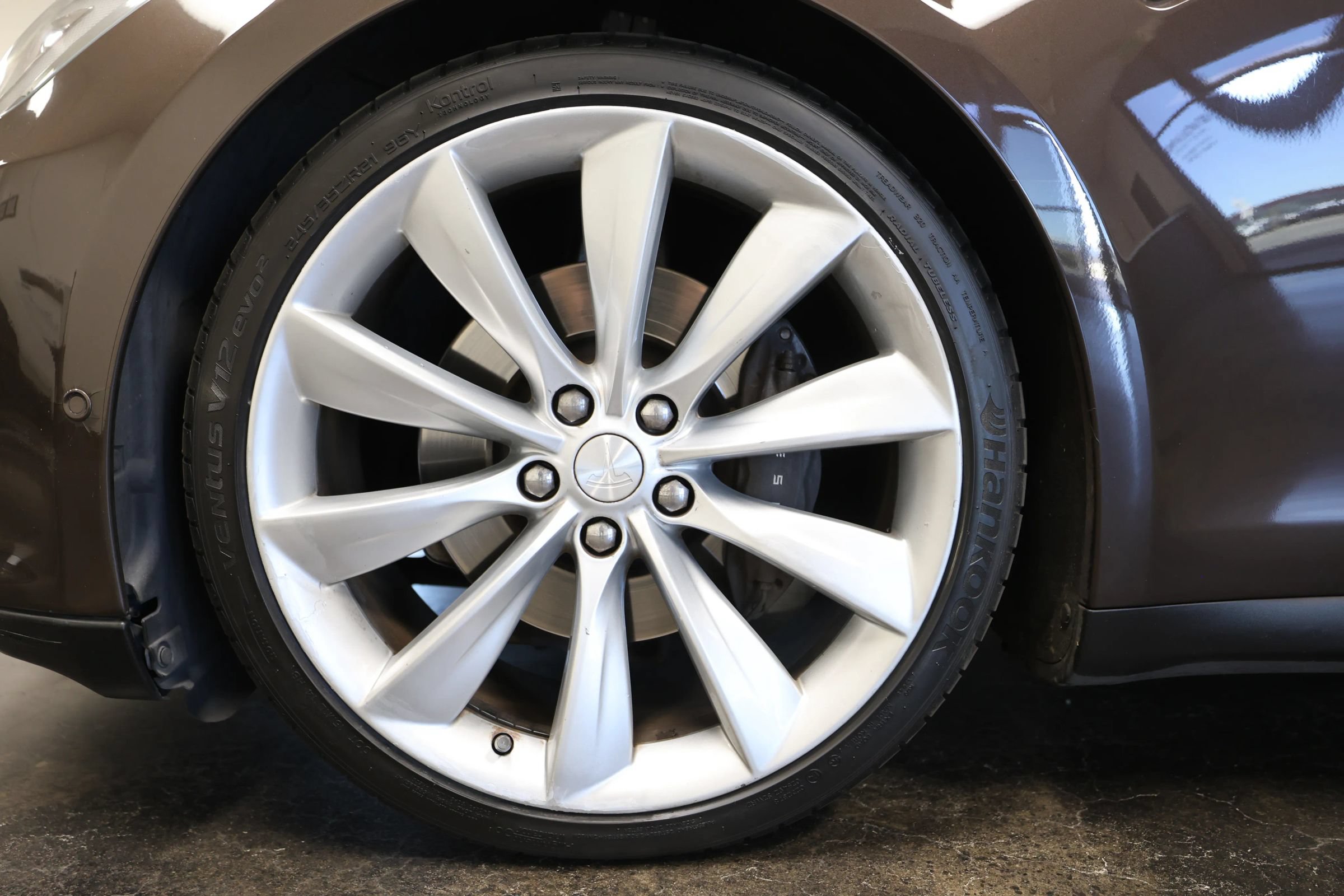 Used 2013 Tesla Model S Performance RWD image 20