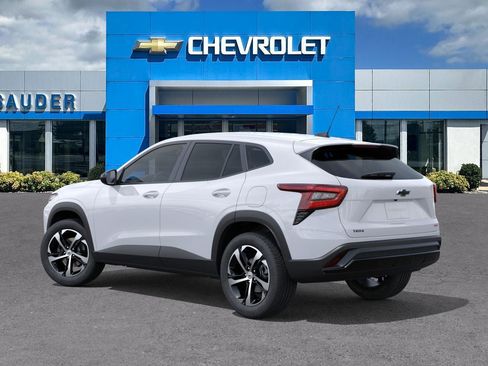 New 2026 Chevrolet Trax RS image 3