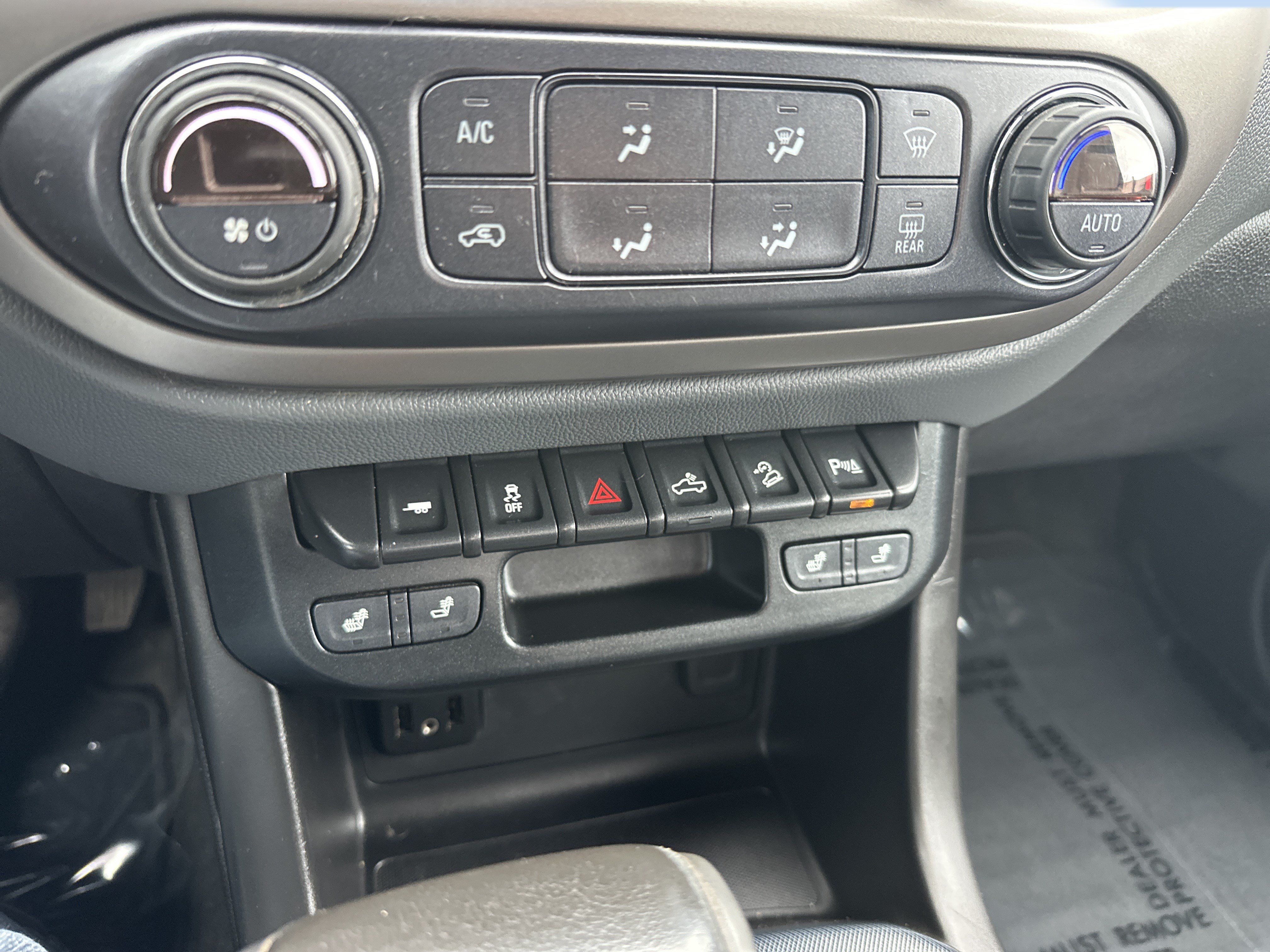 Certified 2019 Chevrolet Colorado Z71 AWD/4WD image 16