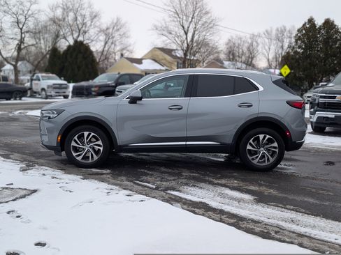 Used 2023 Buick Envision Essence image 12