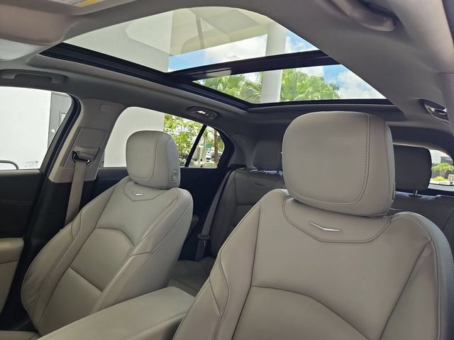 Used 2022 Cadillac XT4 Premium Luxury w/ Enhanced Visibility Package FWD image 23