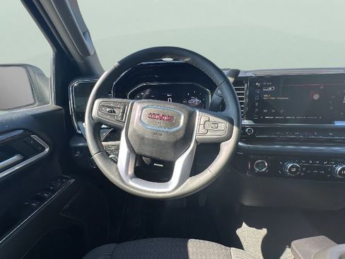 Used 2024 GMC Sierra 1500 Elevation image 28