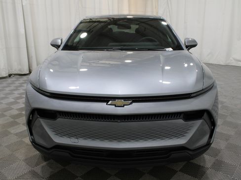 New 2026 Chevrolet Equinox EV LT image 36