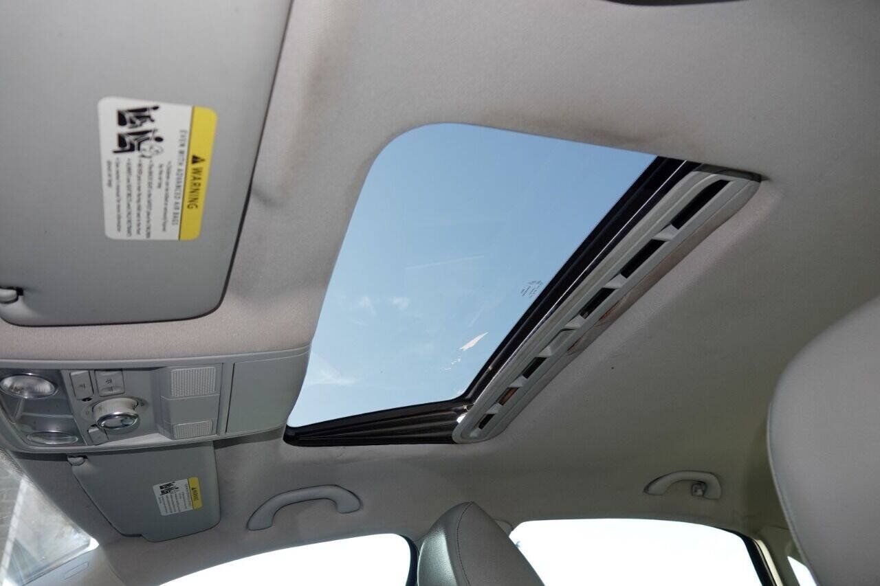 Used 2012 Volkswagen Passat 2.5 SE FWD image 6