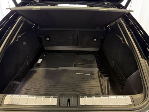 Certified 2025 Porsche Panamera 4 image 28