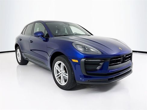 Used 2024 Porsche Macan image 7