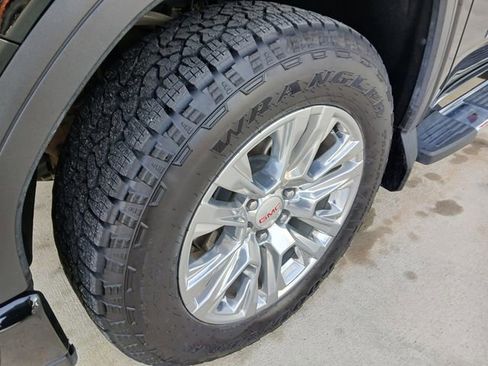 Used 2024 GMC Sierra 1500 Denali w/ Technology Package image 36