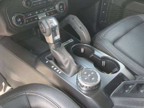 Used 2026 Ford Bronco Badlands AWD/4WD image 16