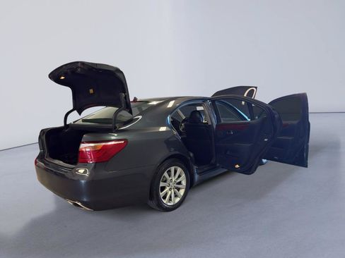 Used 2011 Lexus LS 460 AWD w/ Comfort Pkg image 14