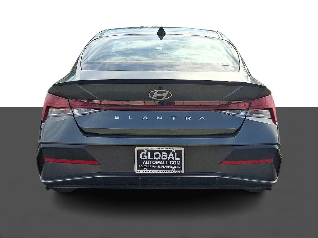 Used 2026 Hyundai Elantra SEL Sport Premium FWD image 6