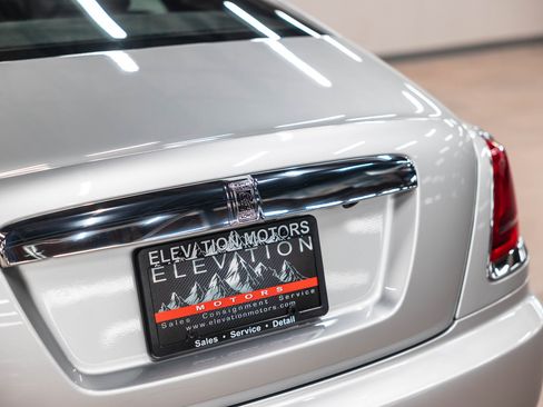 Used 2015 Rolls-Royce Wraith image 28