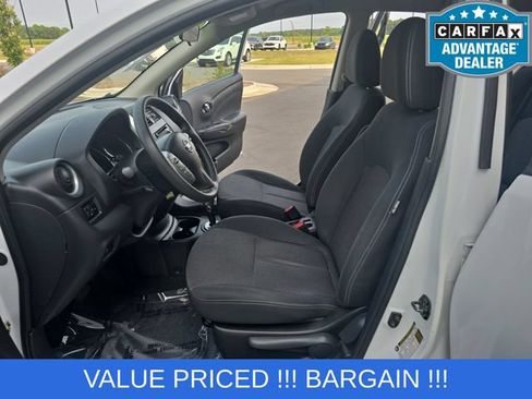 Used 2015 Nissan Versa SV FWD image 13