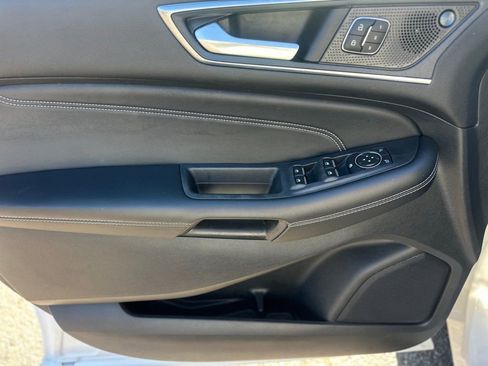 Used 2021 Ford Edge Titanium image 13
