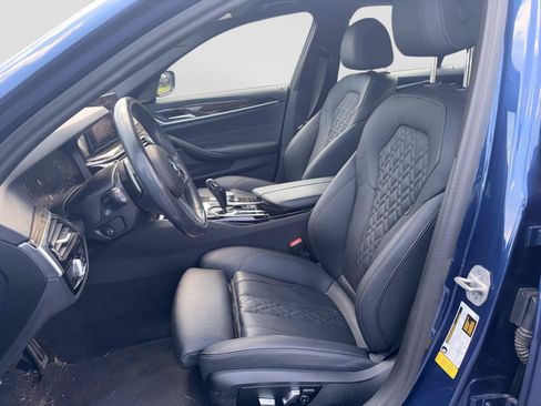 Used 2023 BMW 530i w/ M Sport Package RWD image 5