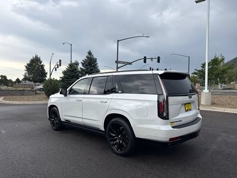 Used 2021 Cadillac Escalade Sport Platinum w/ LPO, ONYX Package AWD/4WD image 5