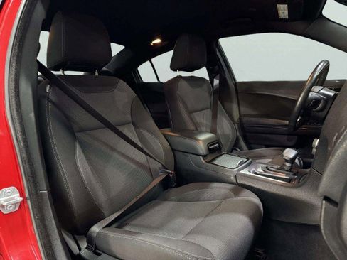 Used 2018 Dodge Charger SXT w/ Blacktop Package image 55