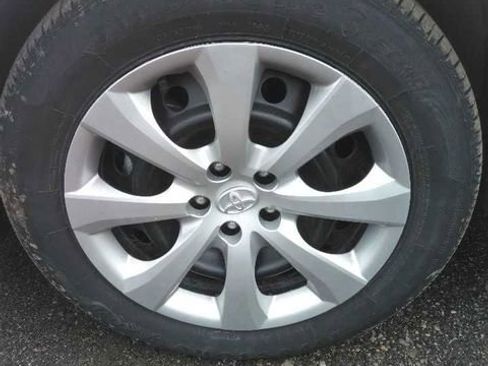 Used 2025 Toyota Corolla LE image 10