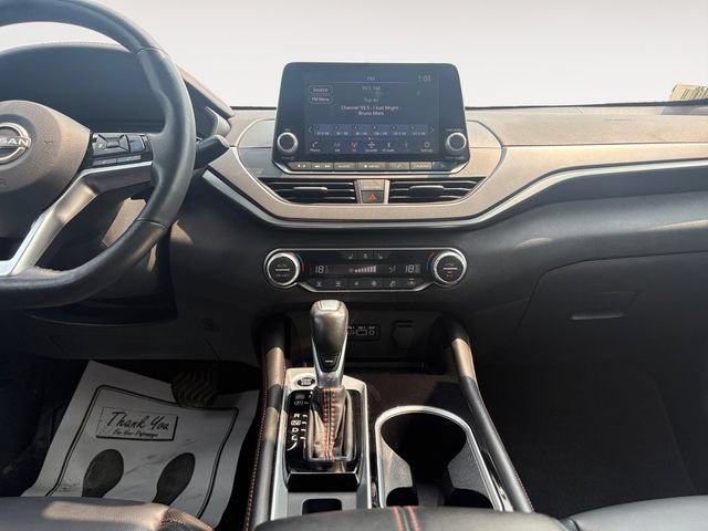 Used 2024 Nissan Altima 2.5 SR AWD/4WD image 11