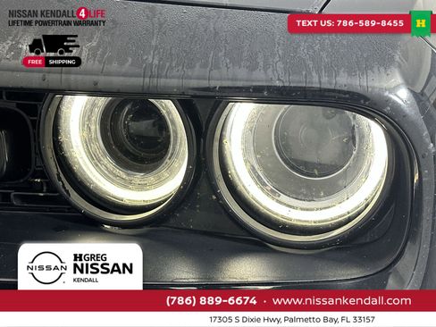 Used 2020 Dodge Challenger SXT w/ Blacktop Package image 33