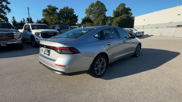 Used 2023 Honda Accord EX image 9