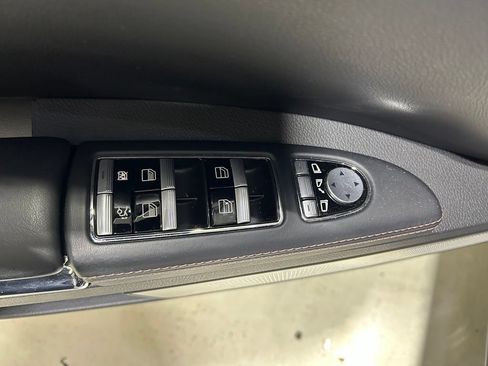 Used 2013 Mercedes-Benz S 63 AMG image 12