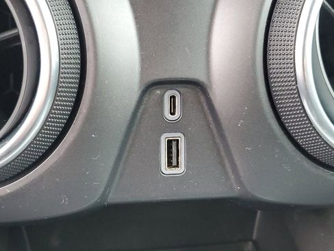 Used 2021 Chevrolet Blazer LT image 19