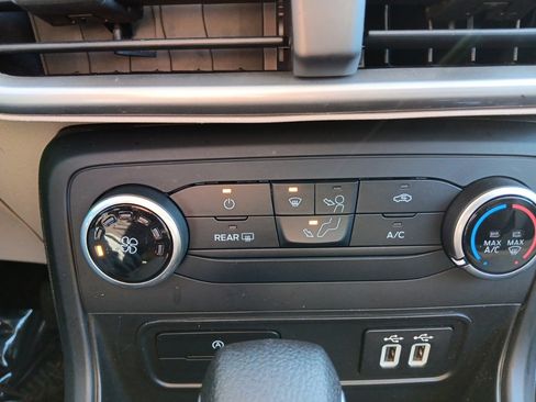 Used 2022 Ford EcoSport S image 11