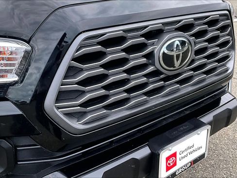 Certified 2022 Toyota Tacoma TRD Off-Road image 29
