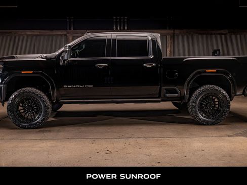 Used 2025 GMC Sierra 3500 Denali Ultimate image 6