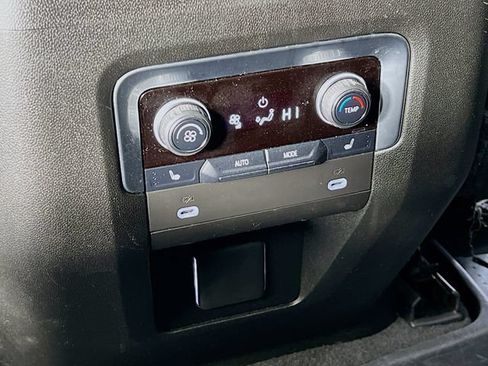 Used 2021 Chevrolet Tahoe High Country w/ Premium Package AWD/4WD image 27