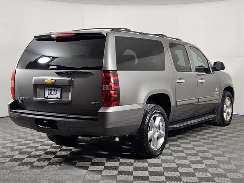 Used 2012 Chevrolet Suburban LT w/ Texas Edition image 5