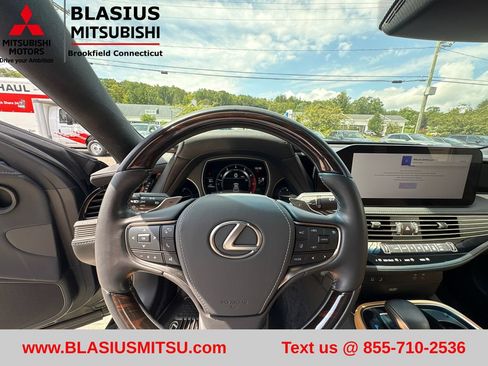 Used 2023 Lexus LS 500 AWD w/ Luxury Package image 20