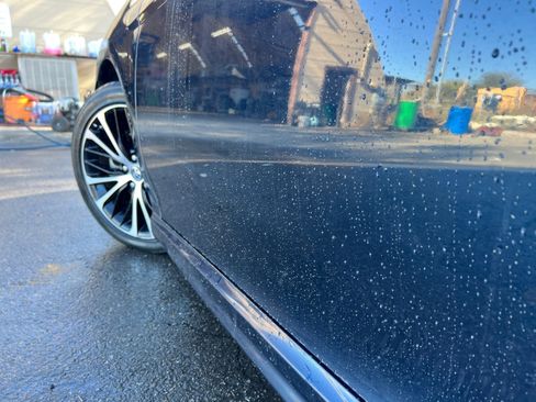 Used 2018 Toyota Camry LE image 27