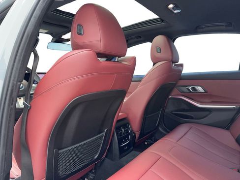 Used 2023 BMW 330i xDrive Sedan w/ M Sport Package image 31