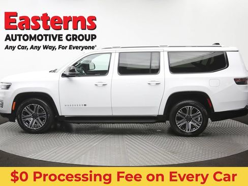 Used 2024 Jeep Wagoneer L Series II RWD image 64